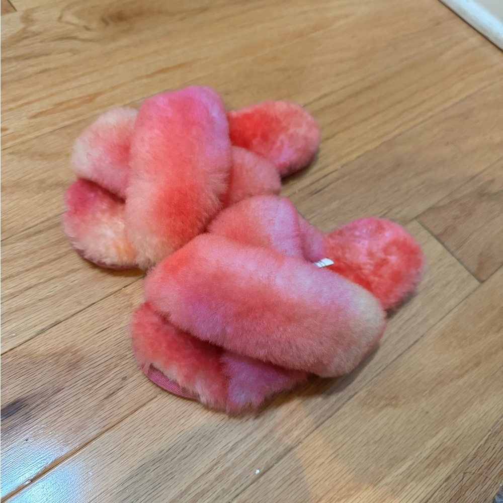 Emu Kids Slippers in Pink and Orange - Brand New